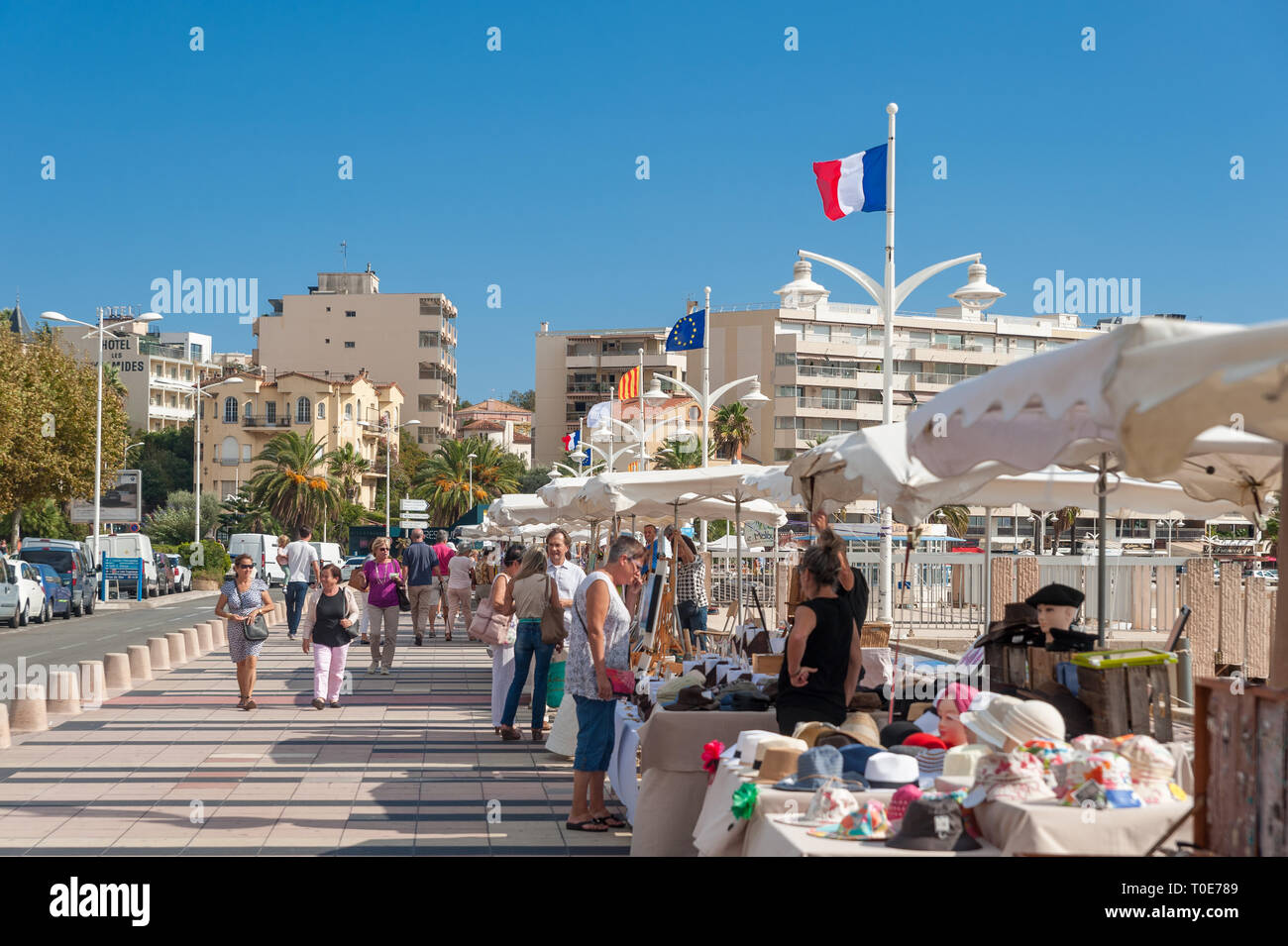 Beach promenade with art market, SaintRaphael, Var, ProvenceAlpes